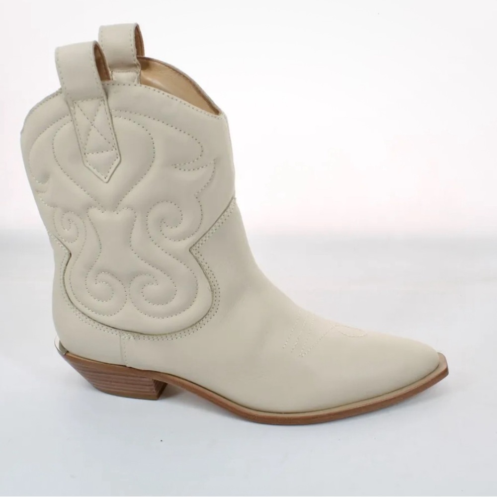Schutz Womens Zachy Ivory Cowboy, Western Boots Size 8